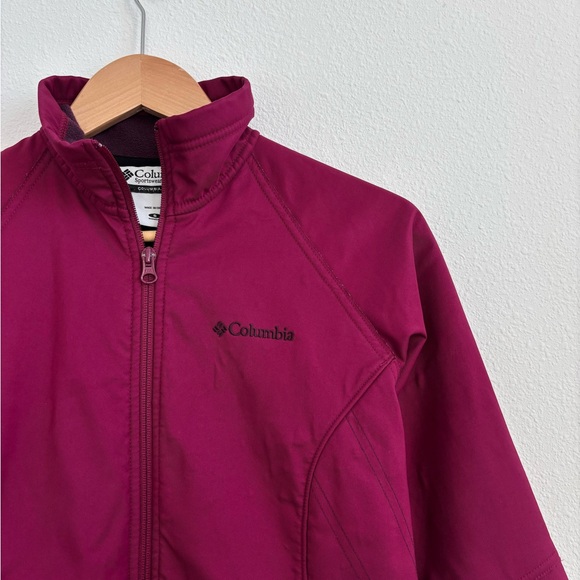 Women’s size Small Columbia Soft Shell Magenta Jacket full zip - Picture 5 of 8